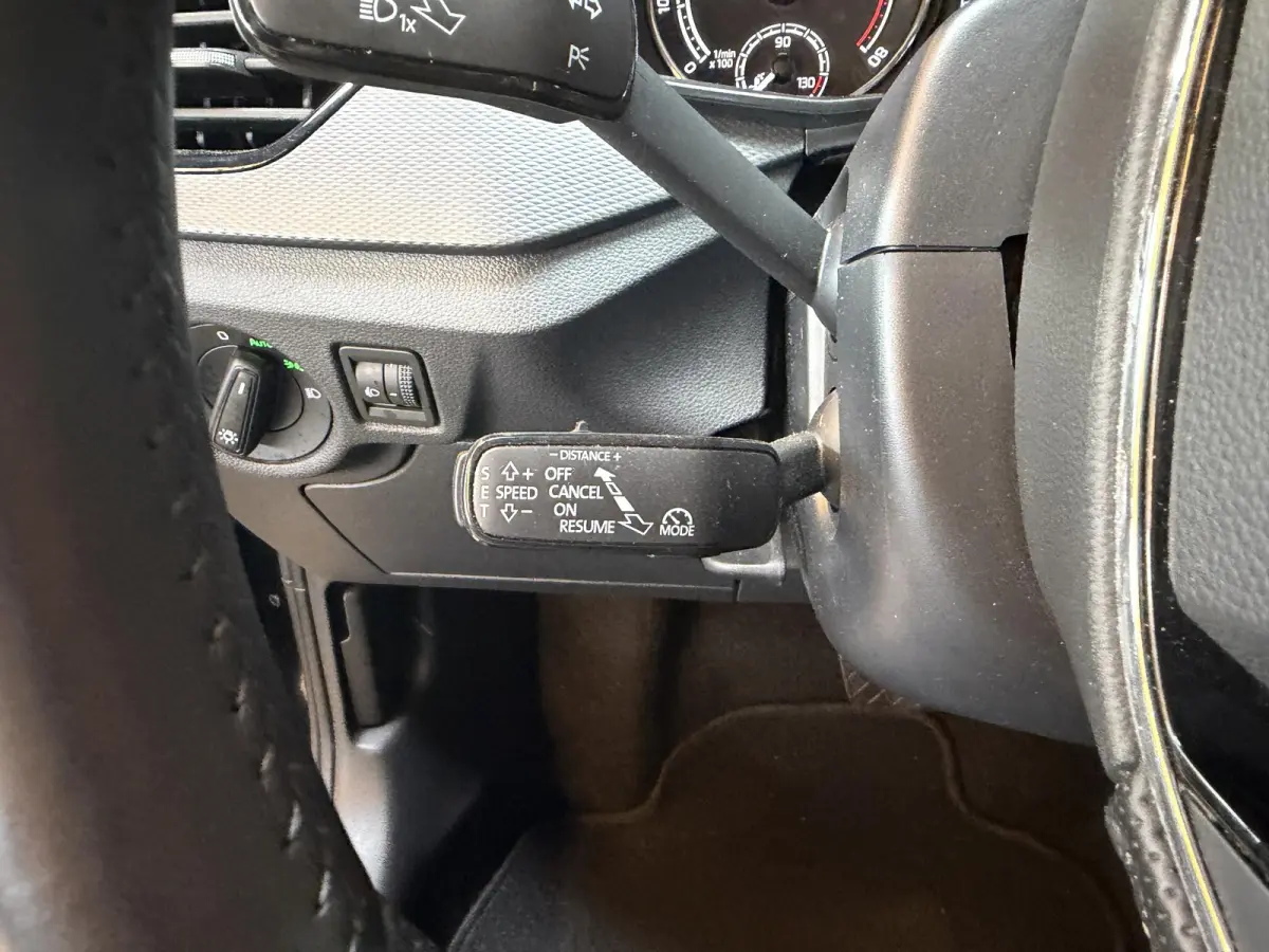 1.5 TSI ACT Sport Business | 150 PK | DSG | PDC | CarPlay | LED | Geen Afleverkosten |