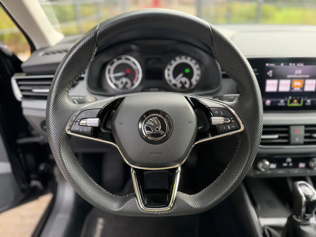 1.5 TSI ACT Sport Business | 150 PK | DSG | PDC | CarPlay | LED | Geen Afleverkosten |
