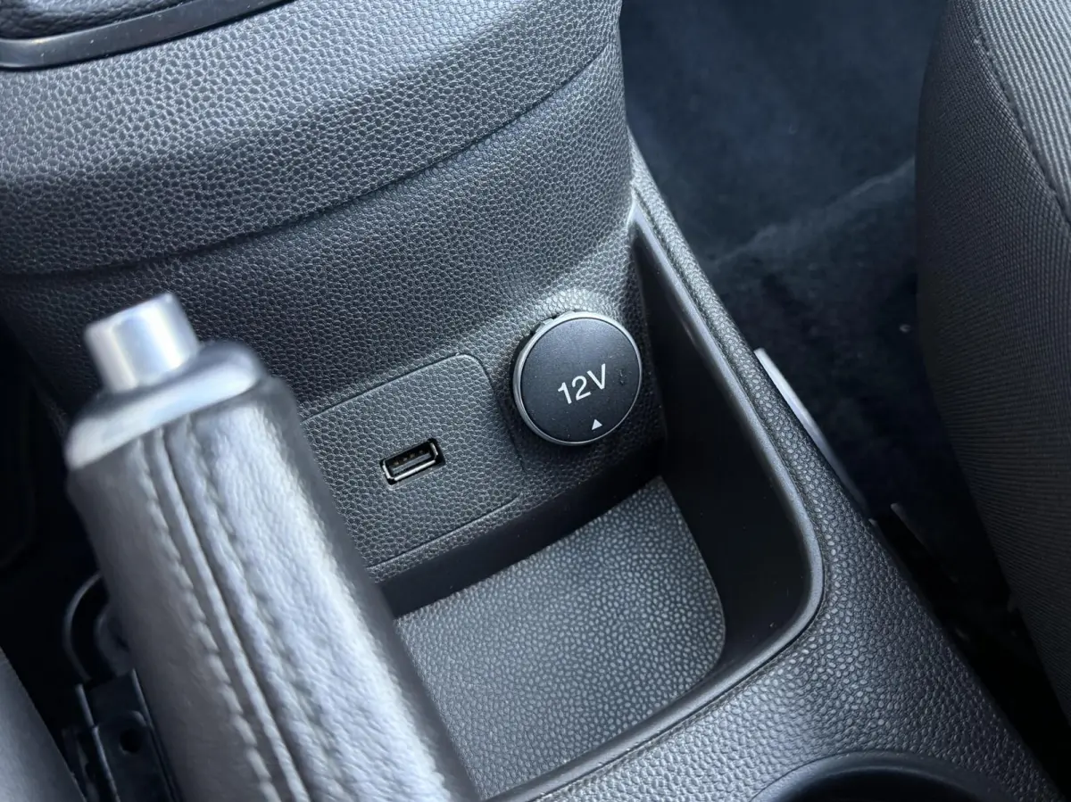 1.0 Style Ultimate | Navigatie | Airco | Parkeersensoren | Dealer onderhouden |
