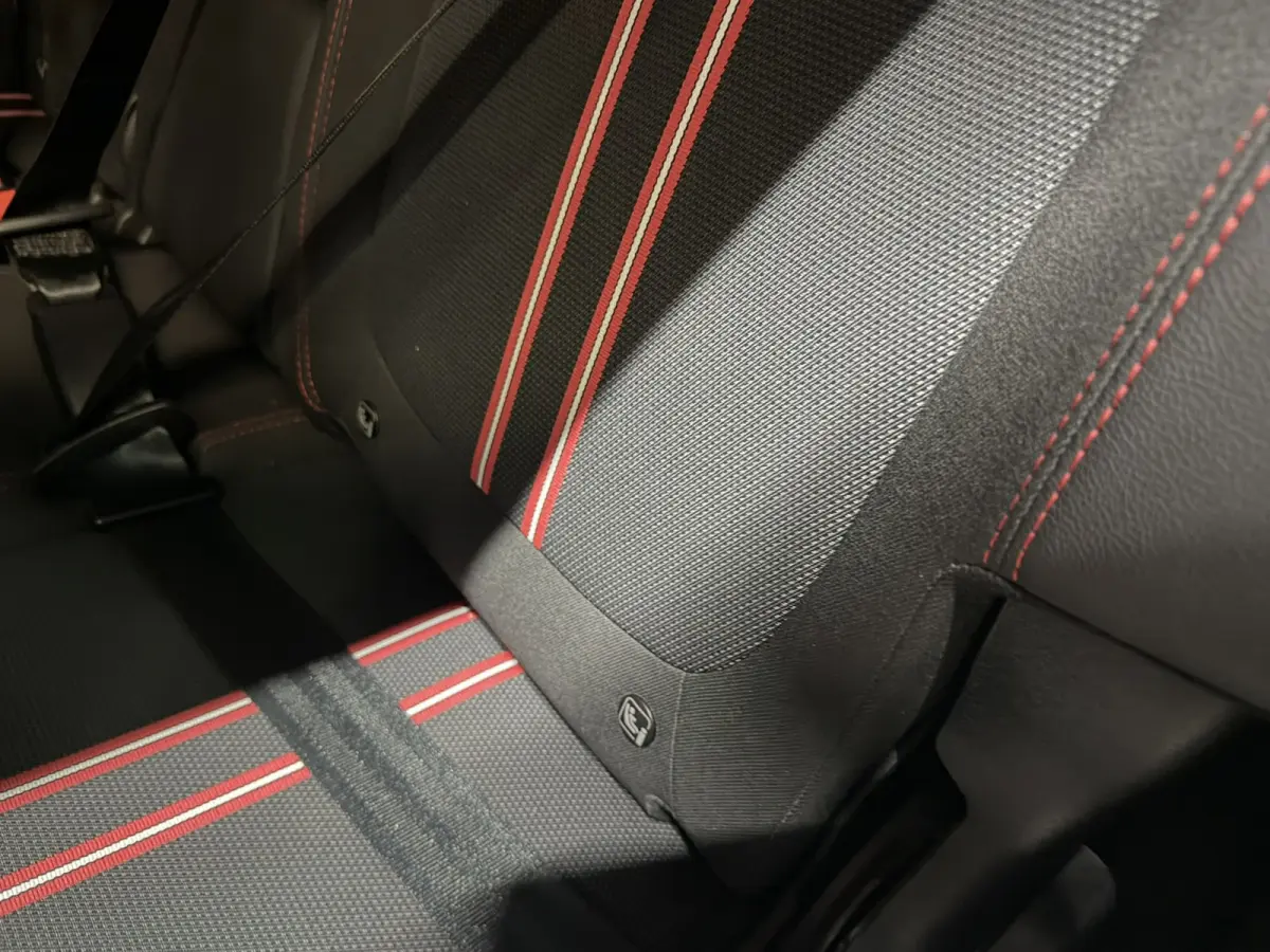 1.2 Turbo GS Line Garantie Camera Trekhaak Led Cruise Stuur Verwarming Rijklaar