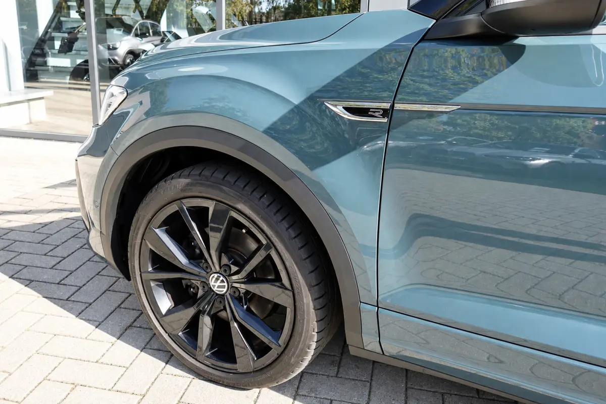 1.5 TSI R-Line Business+ PANO IQ.LIGHT ACC VOL