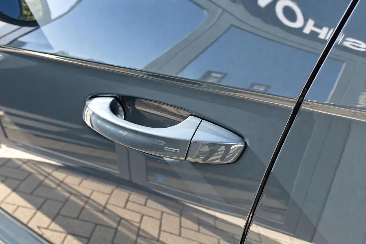 1.5 TSI R-Line Business+ PANO IQ.LIGHT ACC VOL