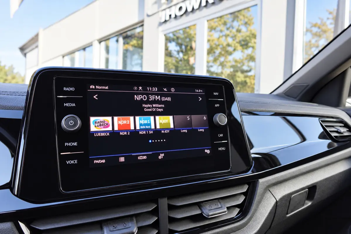 1.5 TSI R-Line Business+ PANO IQ.LIGHT ACC VOL