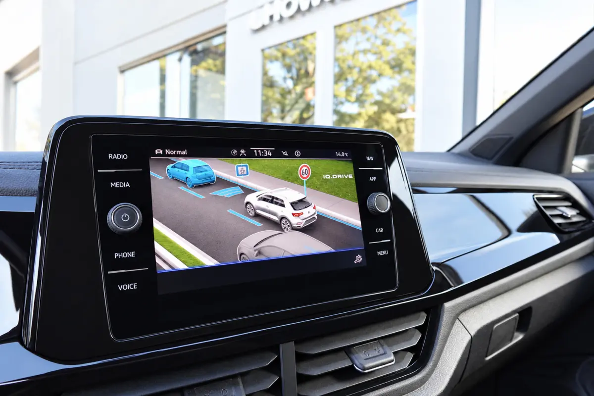 1.5 TSI R-Line Business+ PANO IQ.LIGHT ACC VOL