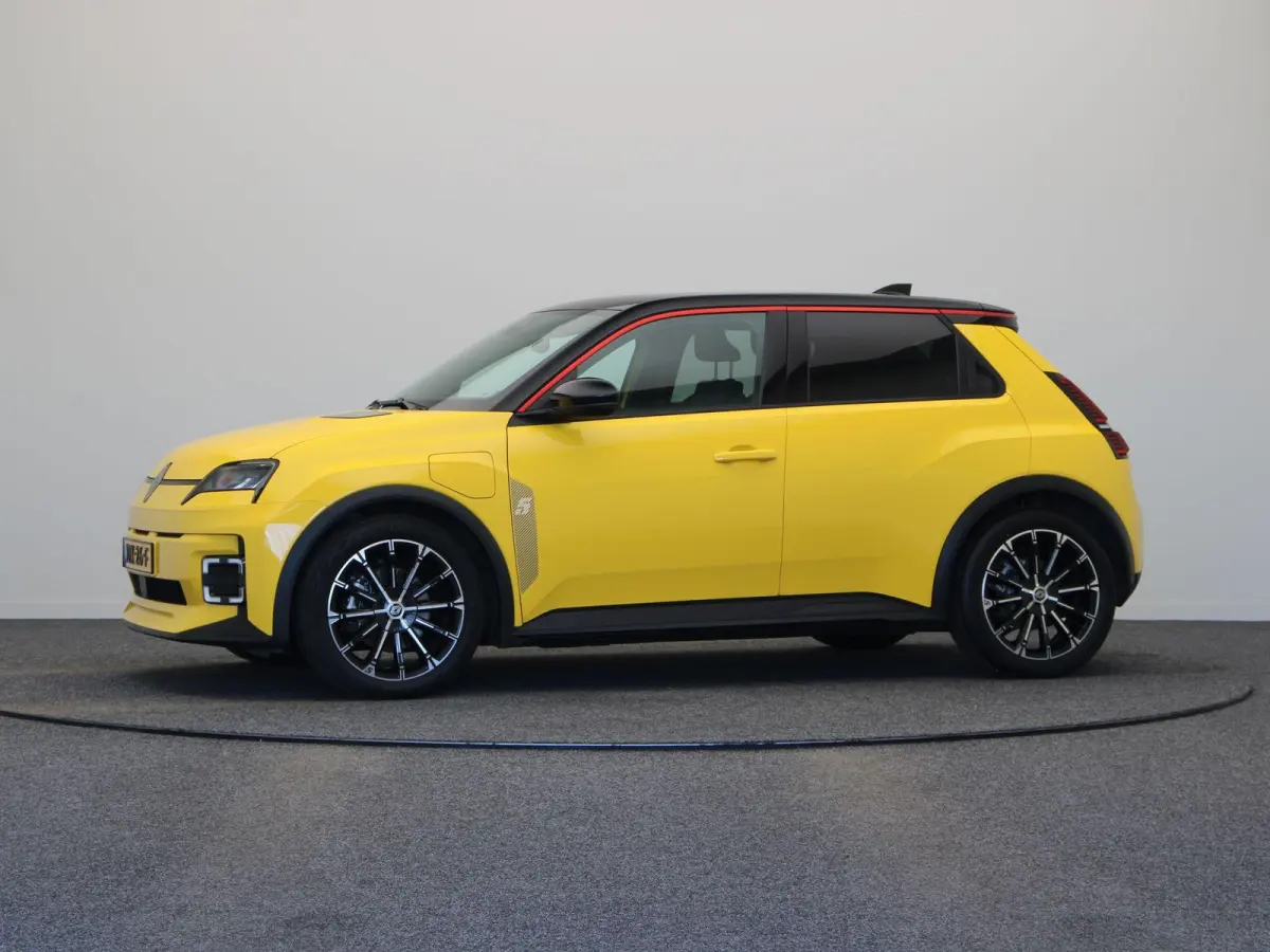 comfort range techno 52 kWh | Stoel- en stuurwielverarming | 18" chrono LMV | Achteruitrijcamera |