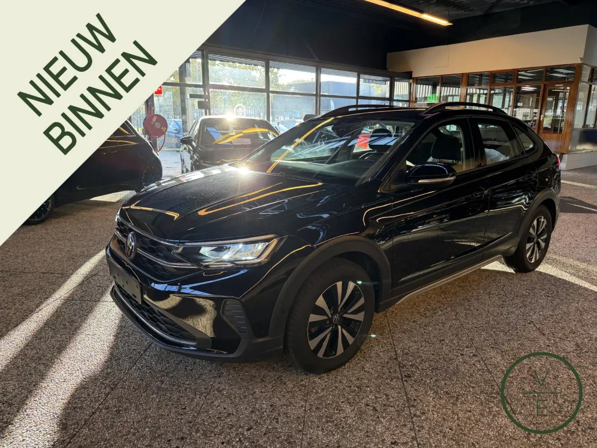 1.0 TSI Life Business | Camera | Adaptive | CarPlay |