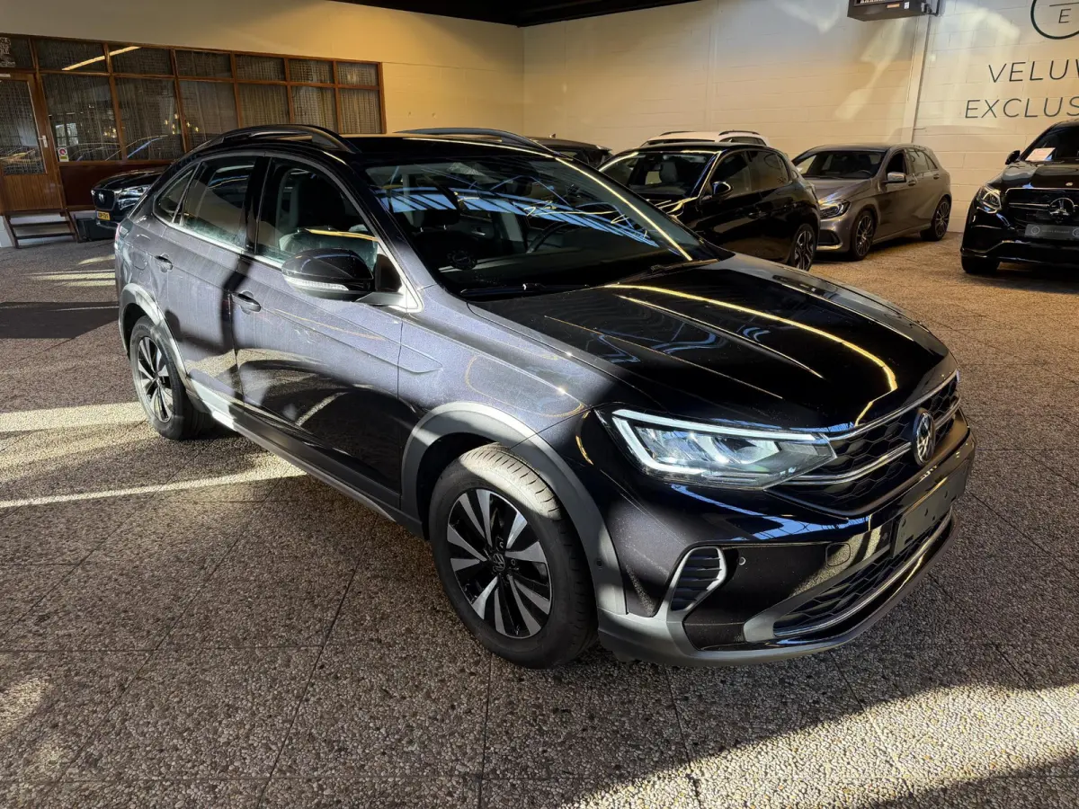 1.0 TSI Life Business | Camera | Adaptive | CarPlay |