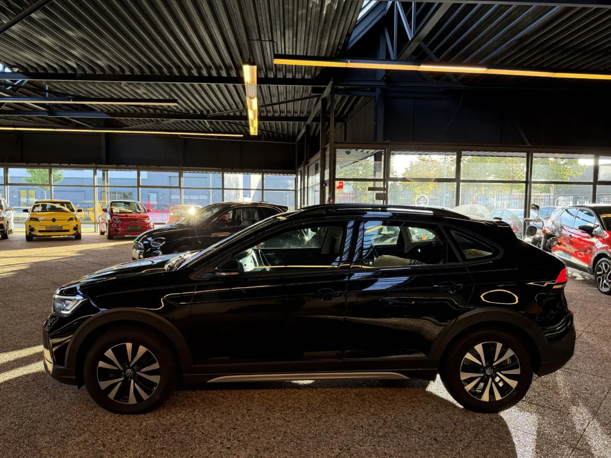 1.0 TSI Life Business | Camera | Adaptive | CarPlay |