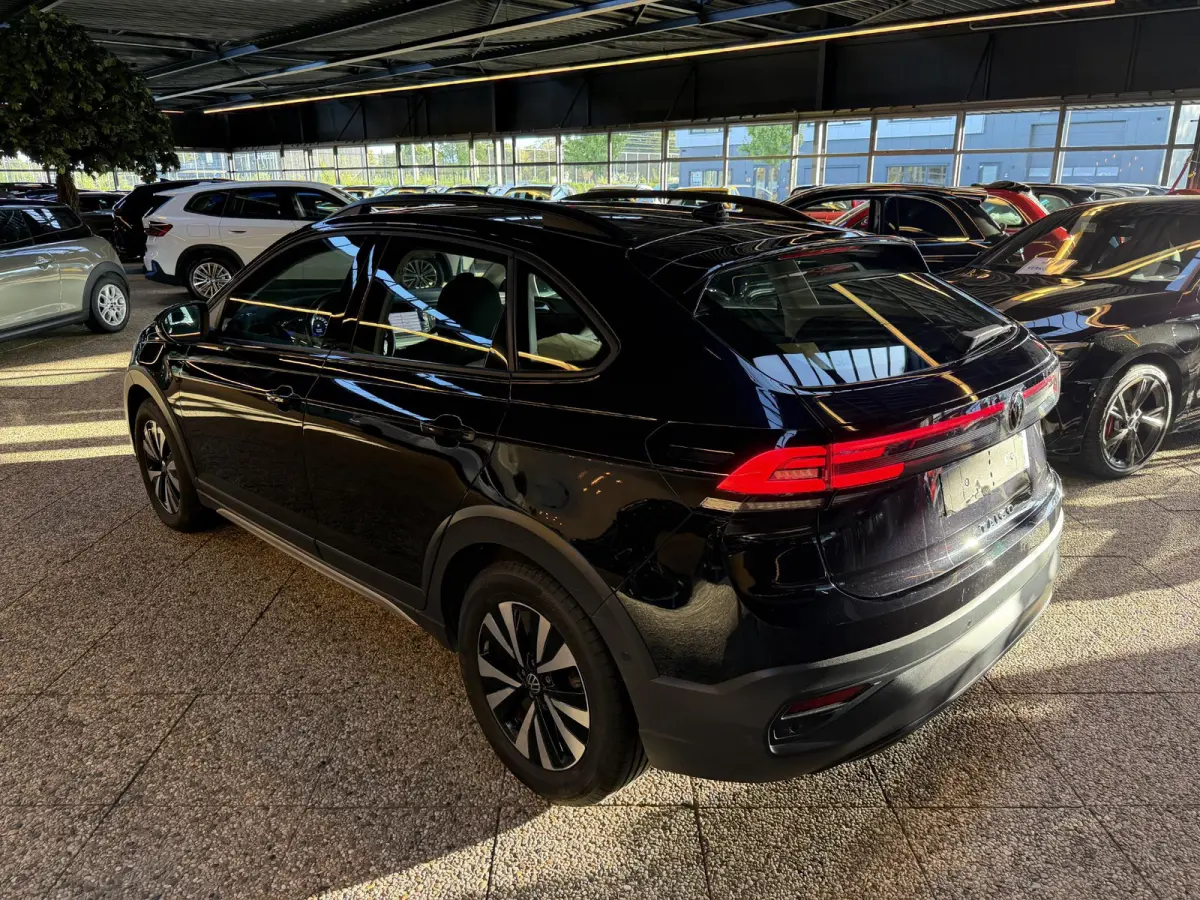 1.0 TSI Life Business | Camera | Adaptive | CarPlay |