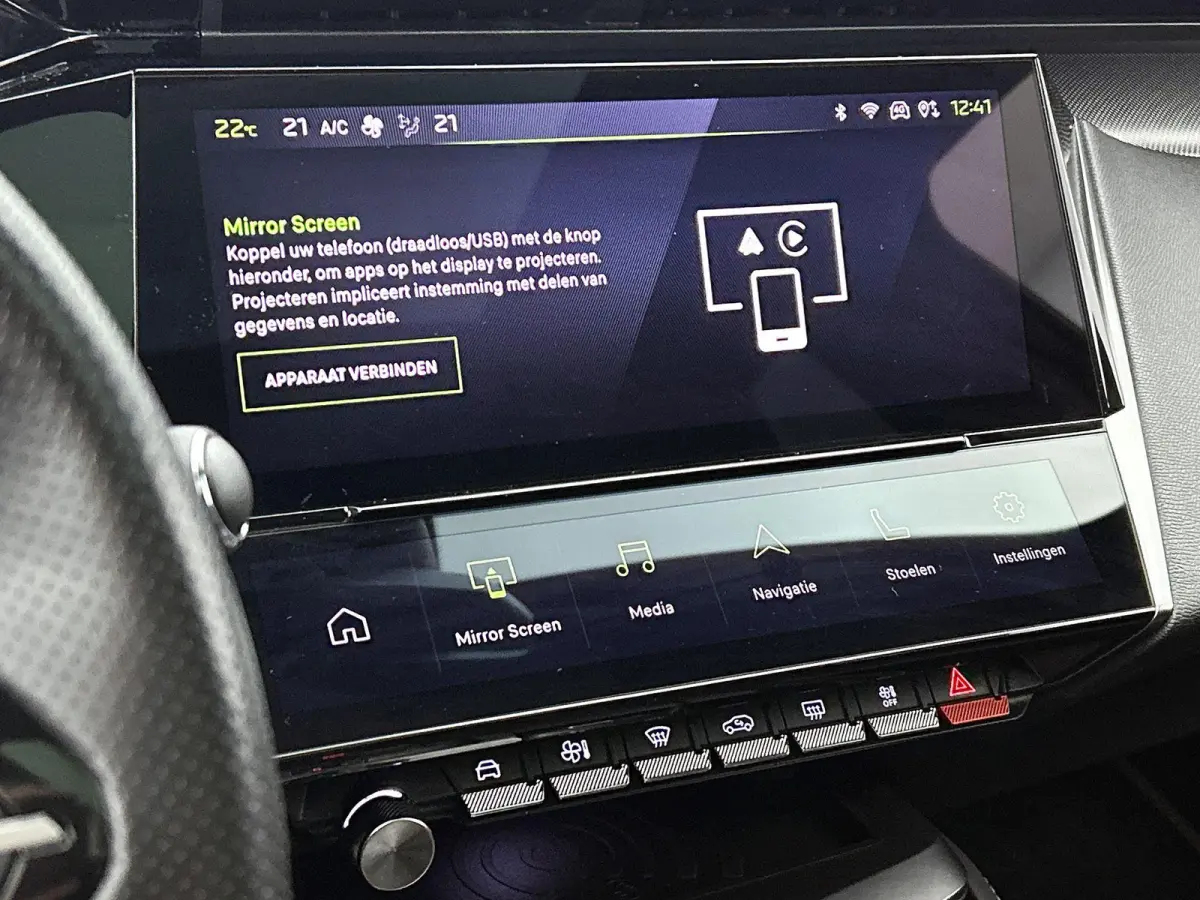 1.2 PureTech GT Pack Business | Automaat | Apple Carplay / Android Auto | Panoramadak | Achteruitrijcamera | Parkeersensoren |