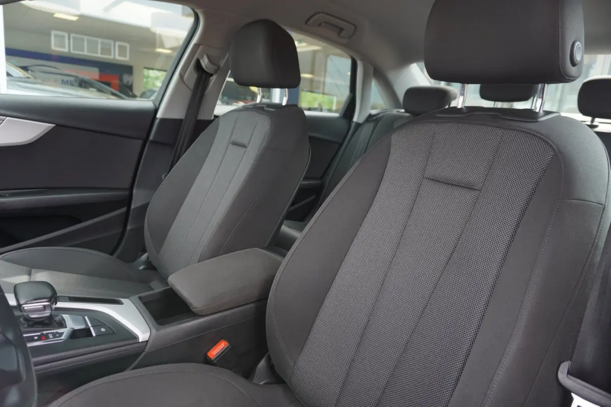 2.0 TFSI ultra Pro Line Automaat | Navigatie | Elek. Pakket | Zwart | Origineel NL | Inruil mogelijk