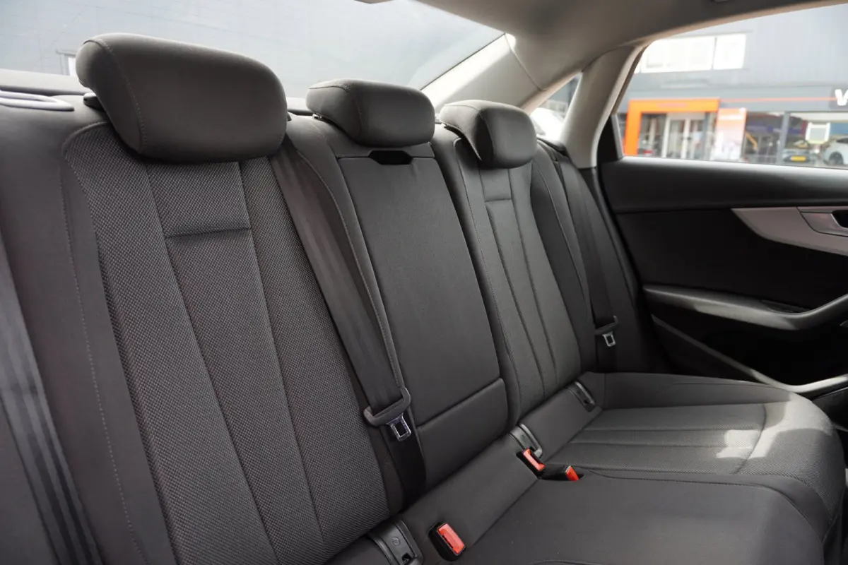2.0 TFSI ultra Pro Line Automaat | Navigatie | Elek. Pakket | Zwart | Origineel NL | Inruil mogelijk
