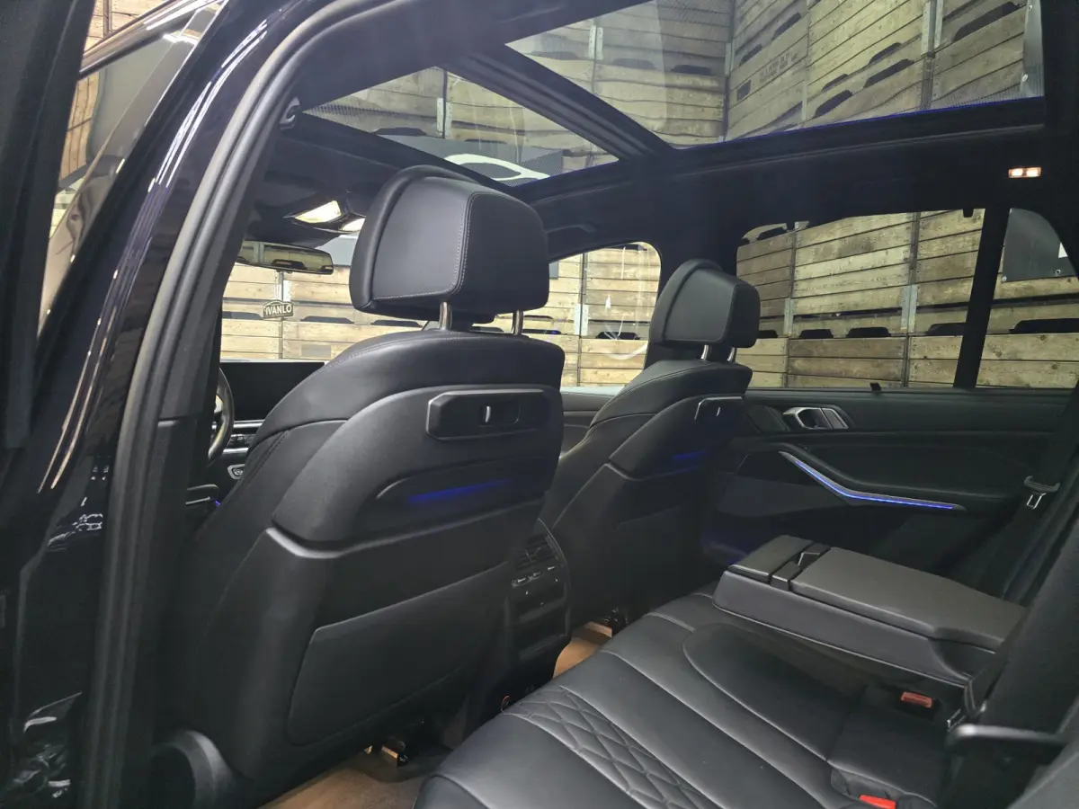 XDrive50e Launch Edition M-Sport Sky Lounge Maxton Panorama Leder Luchtvering 22"LM