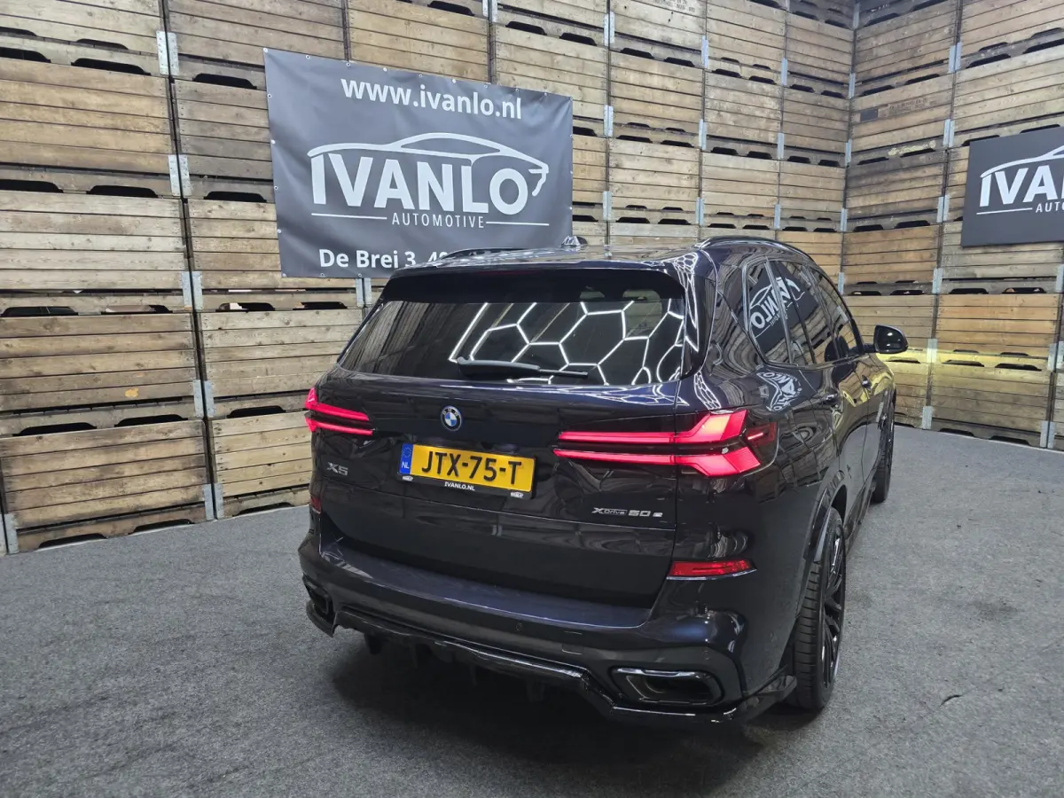 XDrive50e Launch Edition M-Sport Sky Lounge Maxton Panorama Leder Luchtvering 22"LM