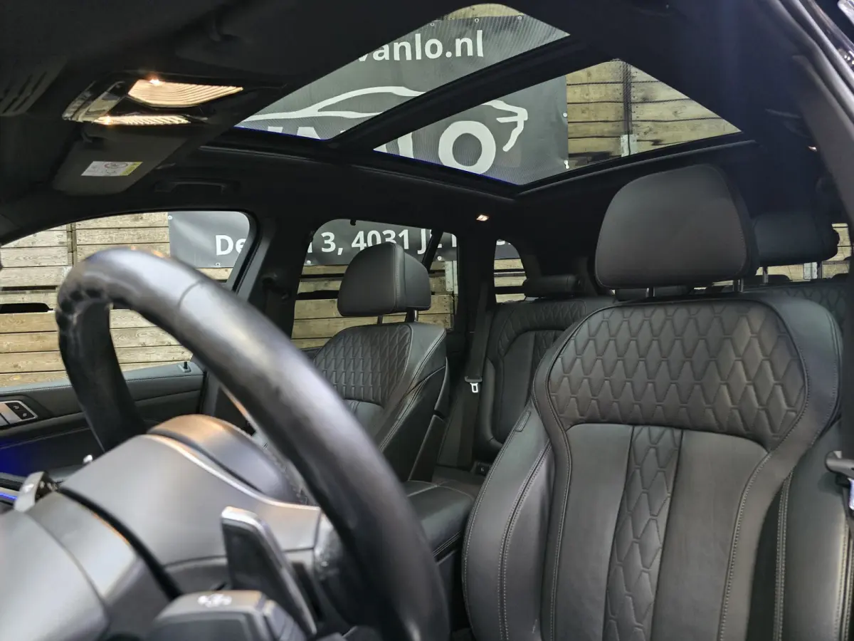 XDrive50e Launch Edition M-Sport Sky Lounge Maxton Panorama Leder Luchtvering 22"LM