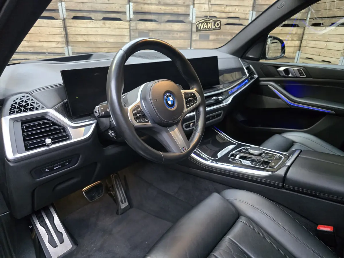 XDrive50e Launch Edition M-Sport Sky Lounge Maxton Panorama Leder Luchtvering 22"LM