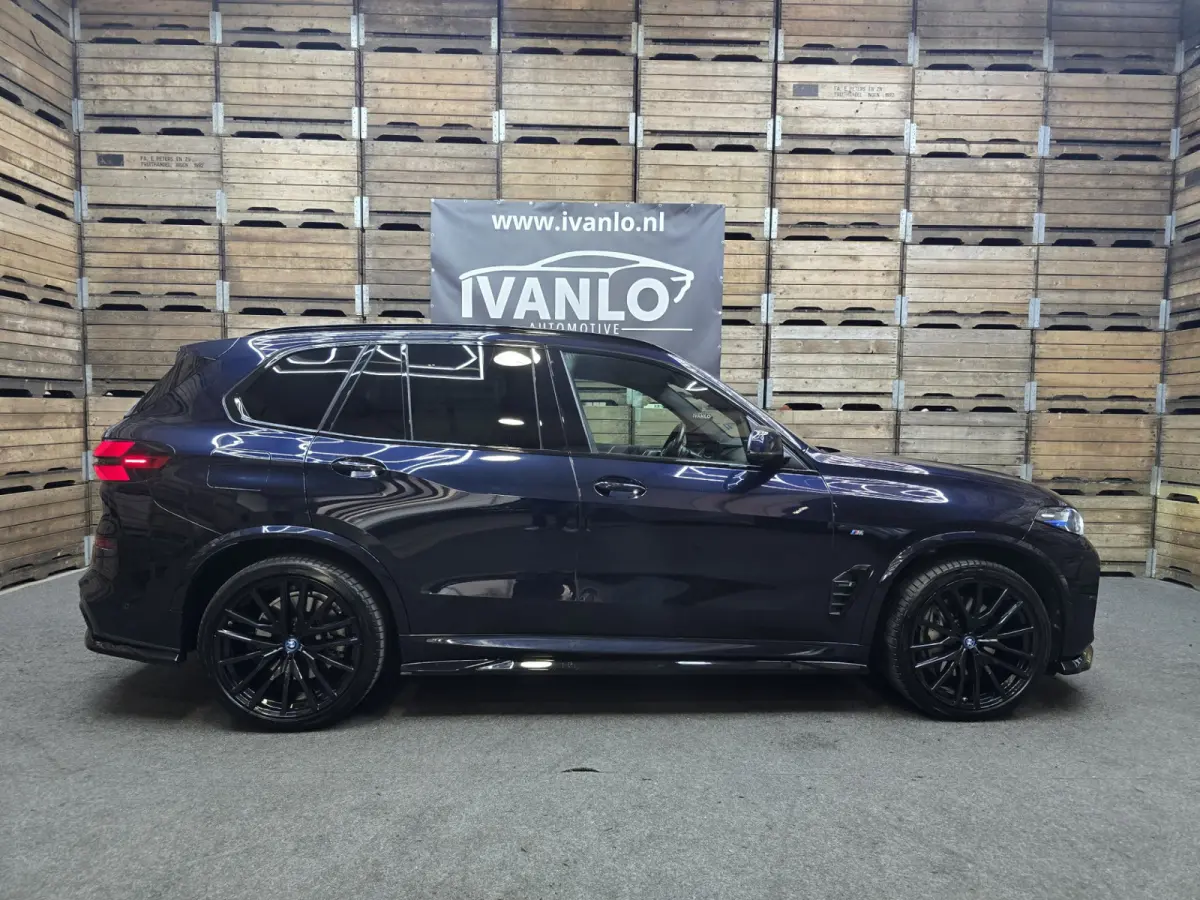 XDrive50e Launch Edition M-Sport Sky Lounge Maxton Panorama Leder Luchtvering 22"LM