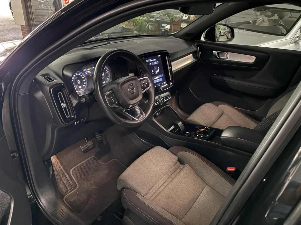 1.5 T5 PHEV Ultimate Dark|Trekhaak|Camera|Carplay