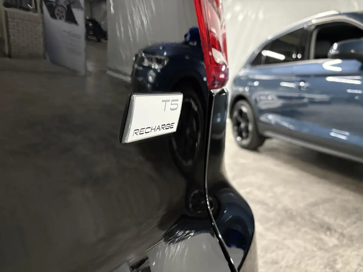 1.5 T5 PHEV Ultimate Dark|Trekhaak|Camera|Carplay