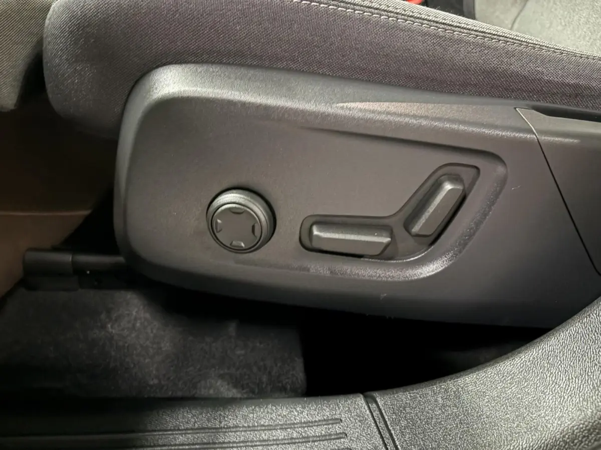 1.5 T5 PHEV Ultimate Dark|Trekhaak|Camera|Carplay