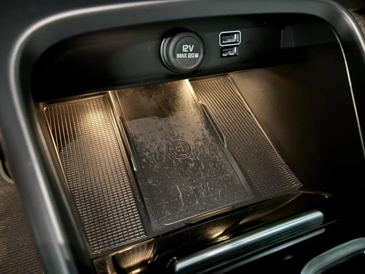 1.5 T5 PHEV Ultimate Dark|Trekhaak|Camera|Carplay
