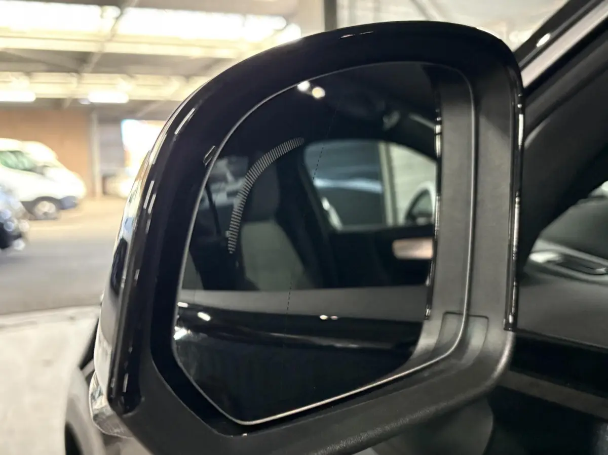 1.5 T5 PHEV Ultimate Dark|Trekhaak|Camera|Carplay