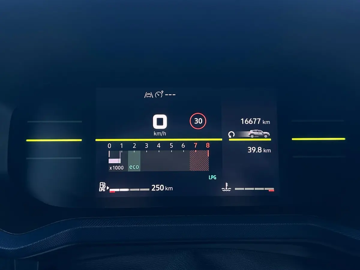 100 ECO-G Expression, Airco, Camera, CarPlay, Cruise, Virtual Cockpit, Bluetooth, DAB, Safety, Fabrieksgarantie