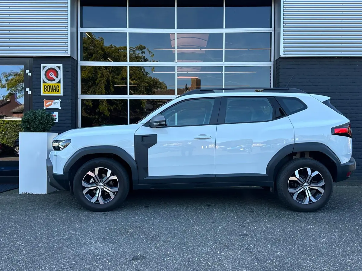 100 ECO-G Expression, Airco, Camera, CarPlay, Cruise, Virtual Cockpit, Bluetooth, DAB, Safety, Fabrieksgarantie