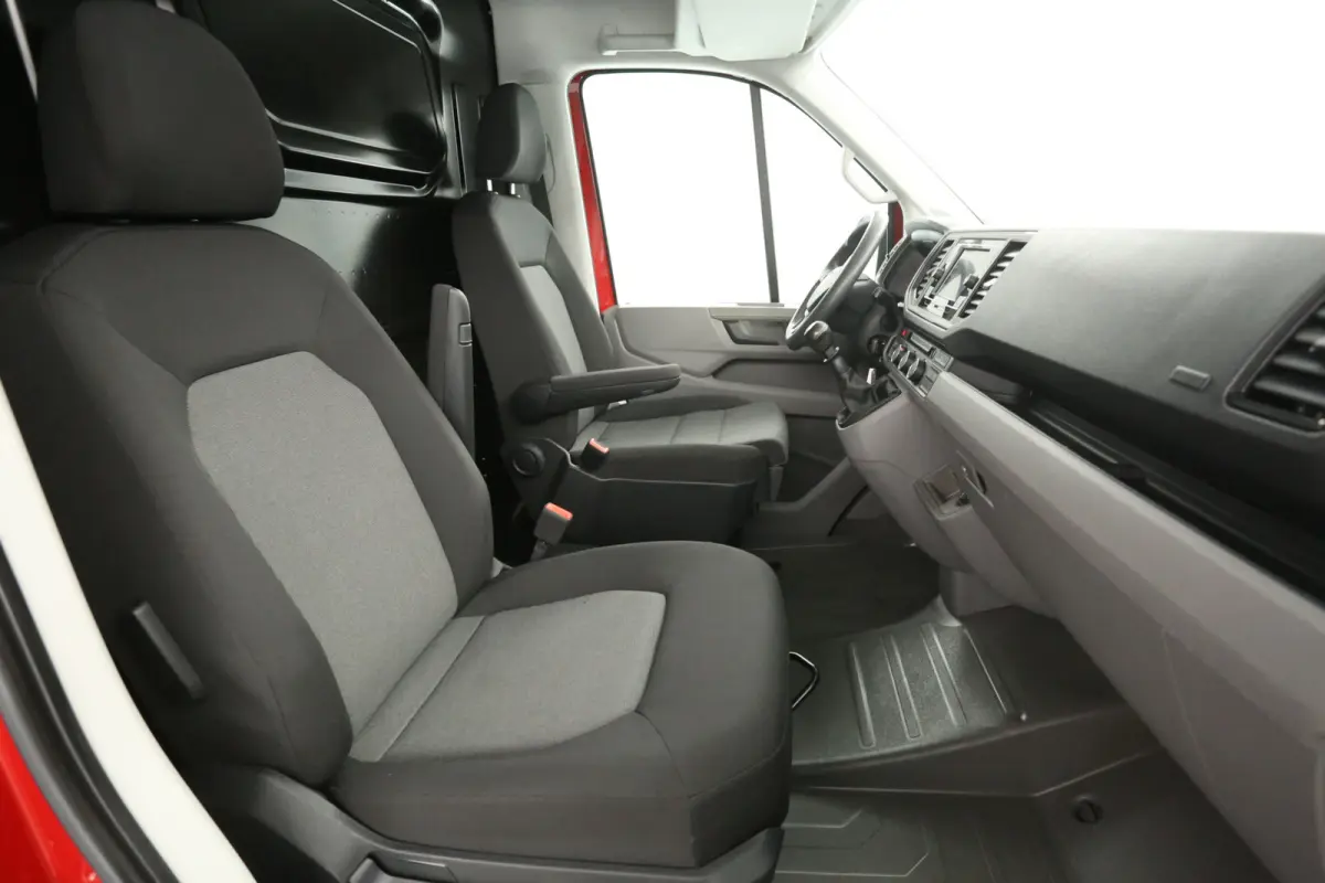 2.0 TDI L3H2 140PK | Airco | Carplay | Parkeersens. | Elektrpakket