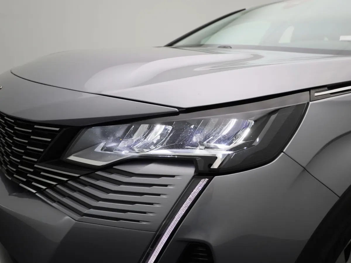 1.2 PureTech Active Pack Business | Apple Carplay / Android Auto | Achteruitrijcamera | Parkeersensoren | Cruise Control |