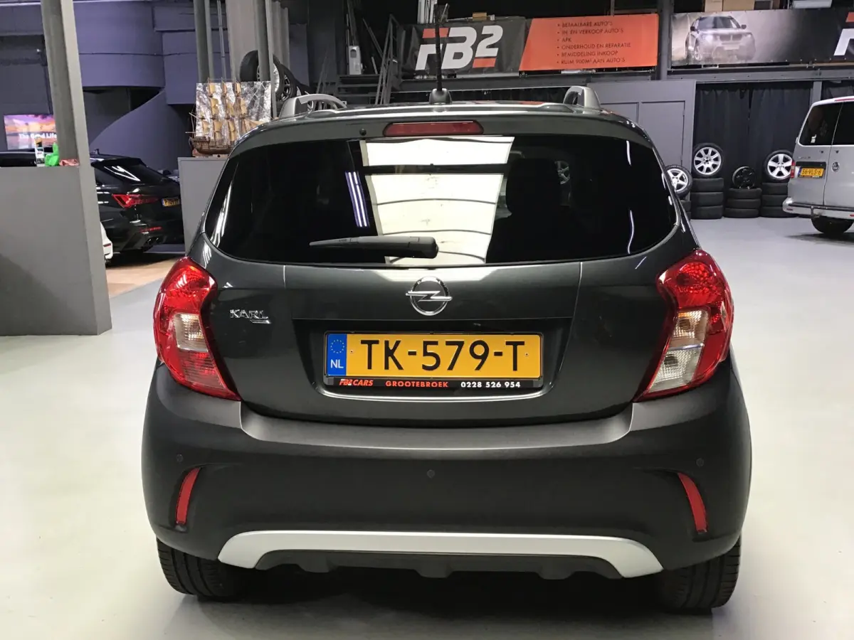 1.0 Online Edition I Kln Brt I Carplay I Airco I Cruise I Led I Parkeer sens I BT I 15inch I Compl. Onderhoud.
