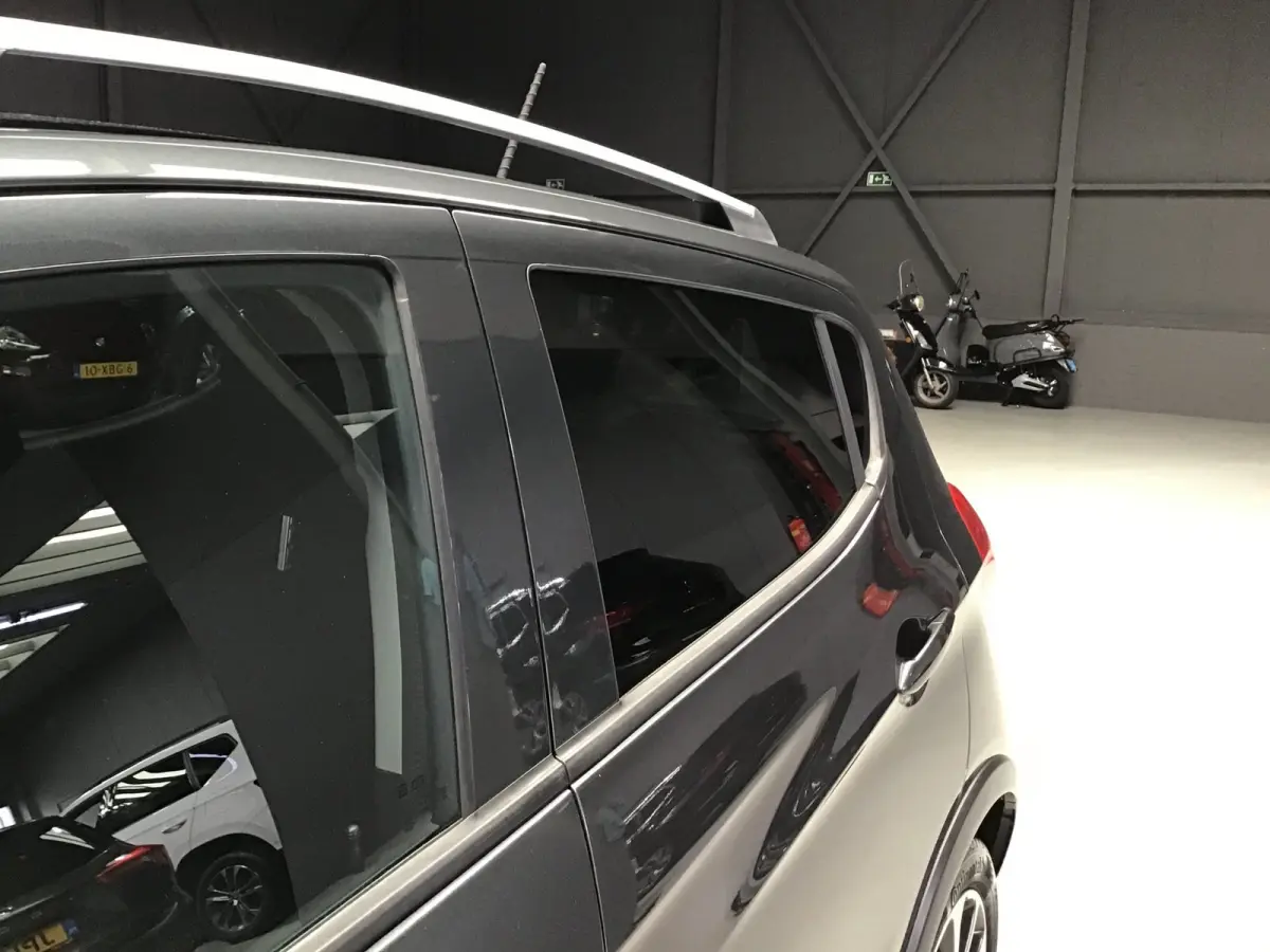 1.0 Online Edition I Kln Brt I Carplay I Airco I Cruise I Led I Parkeer sens I BT I 15inch I Compl. Onderhoud.