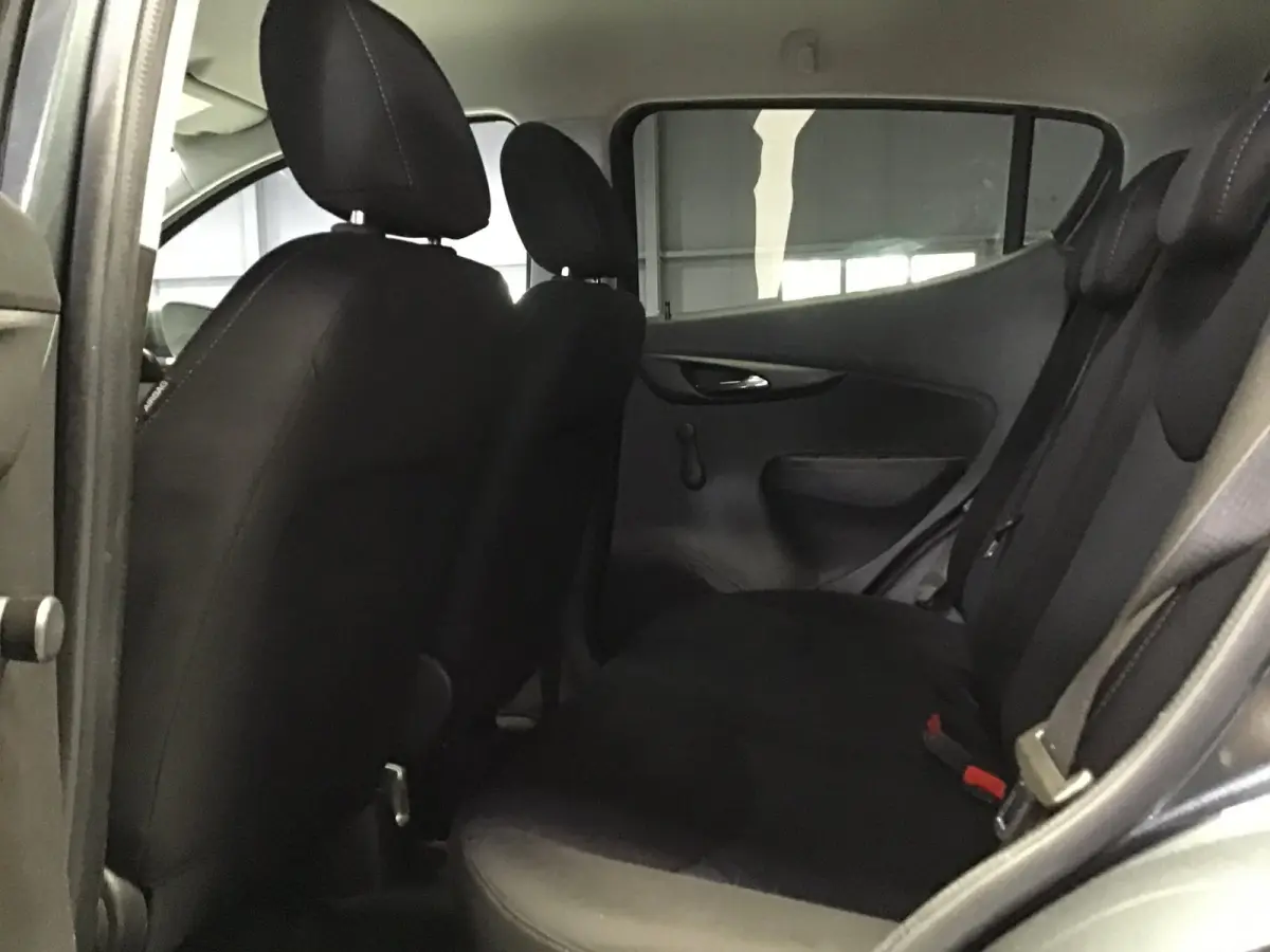 1.0 Online Edition I Kln Brt I Carplay I Airco I Cruise I Led I Parkeer sens I BT I 15inch I Compl. Onderhoud.