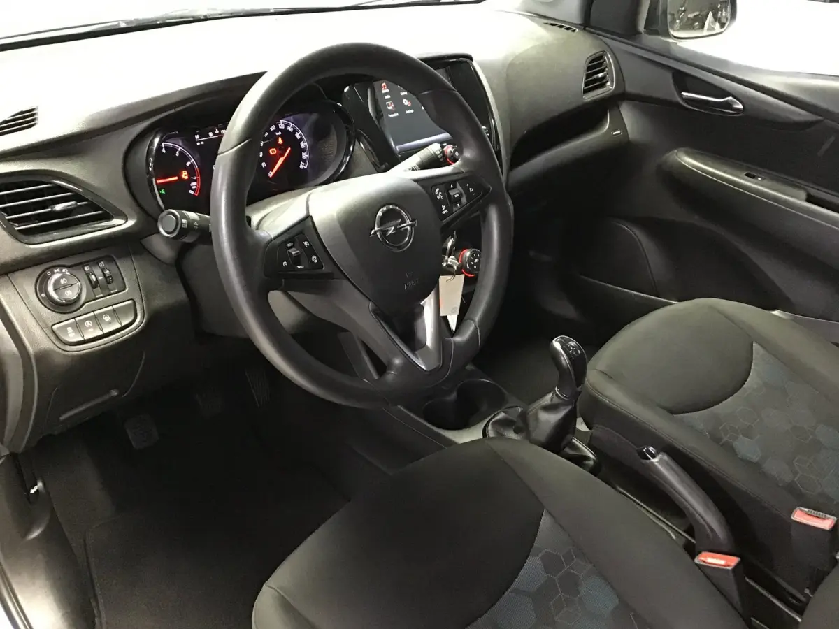 1.0 Online Edition I Kln Brt I Carplay I Airco I Cruise I Led I Parkeer sens I BT I 15inch I Compl. Onderhoud.