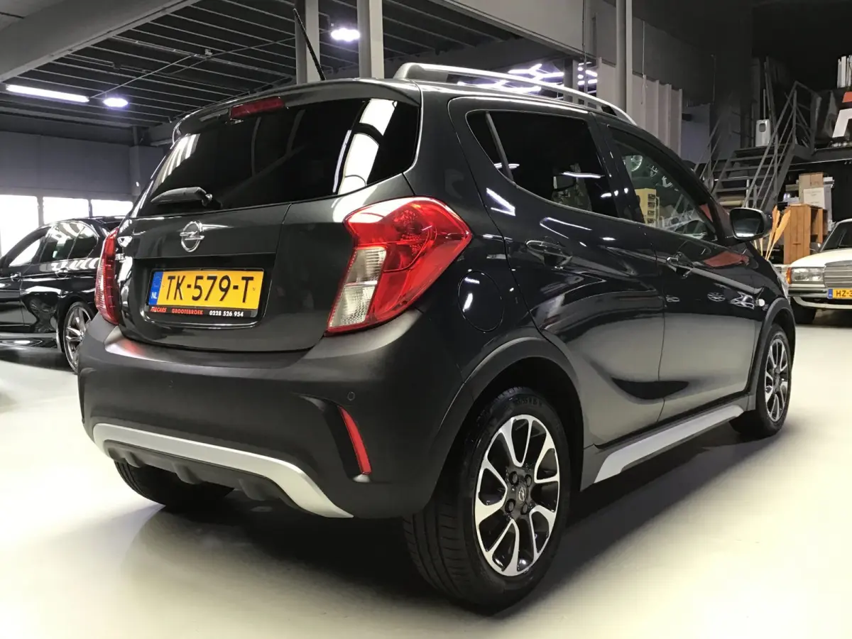 1.0 Online Edition I Kln Brt I Carplay I Airco I Cruise I Led I Parkeer sens I BT I 15inch I Compl. Onderhoud.