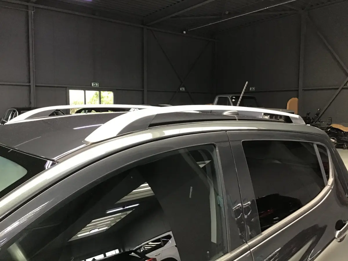 1.0 Online Edition I Kln Brt I Carplay I Airco I Cruise I Led I Parkeer sens I BT I 15inch I Compl. Onderhoud.