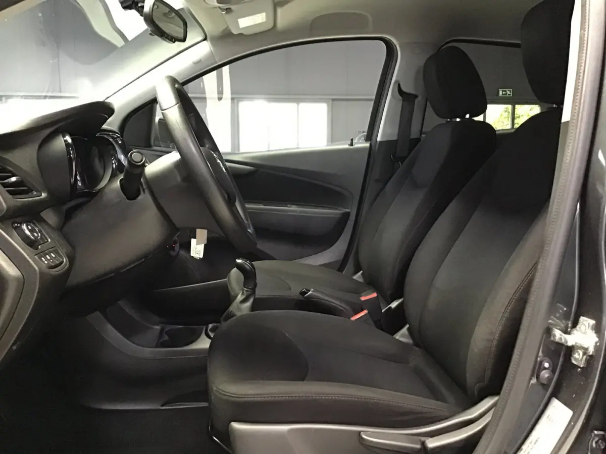 1.0 Online Edition I Kln Brt I Carplay I Airco I Cruise I Led I Parkeer sens I BT I 15inch I Compl. Onderhoud.
