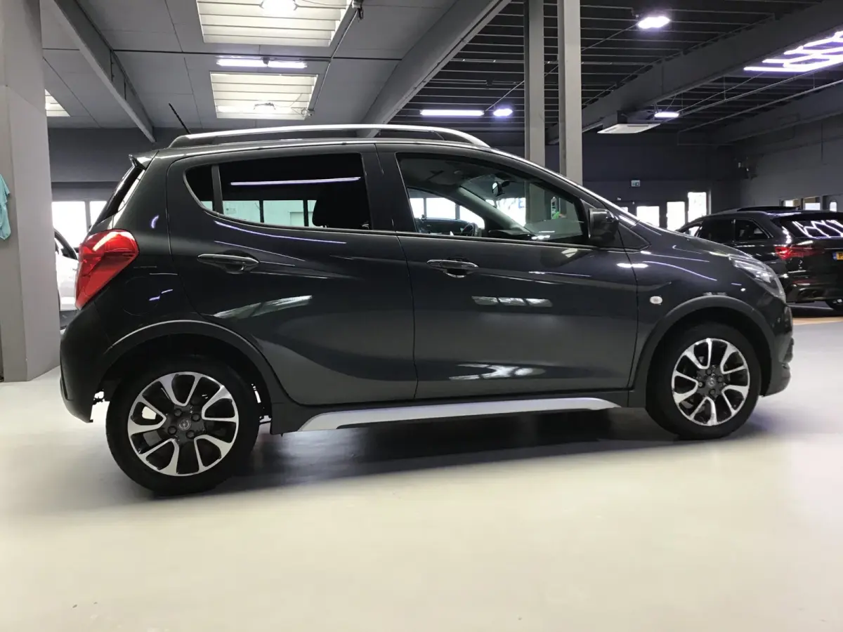 1.0 Online Edition I Kln Brt I Carplay I Airco I Cruise I Led I Parkeer sens I BT I 15inch I Compl. Onderhoud.