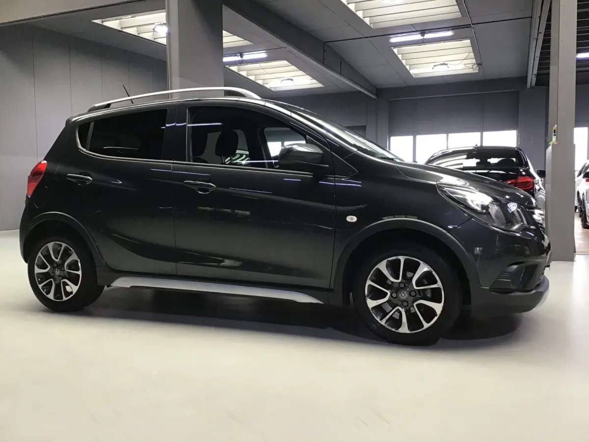 1.0 Online Edition I Kln Brt I Carplay I Airco I Cruise I Led I Parkeer sens I BT I 15inch I Compl. Onderhoud.