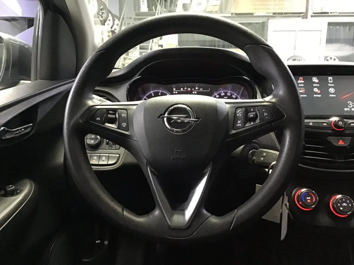 1.0 Online Edition I Kln Brt I Carplay I Airco I Cruise I Led I Parkeer sens I BT I 15inch I Compl. Onderhoud.