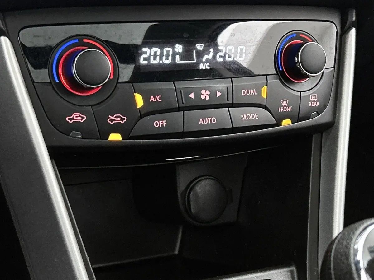 1.0 Boosterjet Comfort | Panoramadak | Climate Control | Achteruitrijcamera |