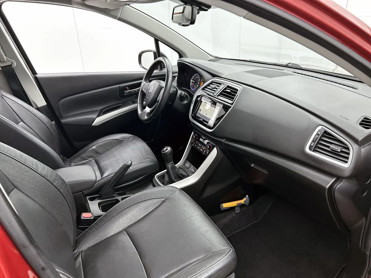 1.0 Boosterjet Comfort | Panoramadak | Climate Control | Achteruitrijcamera |