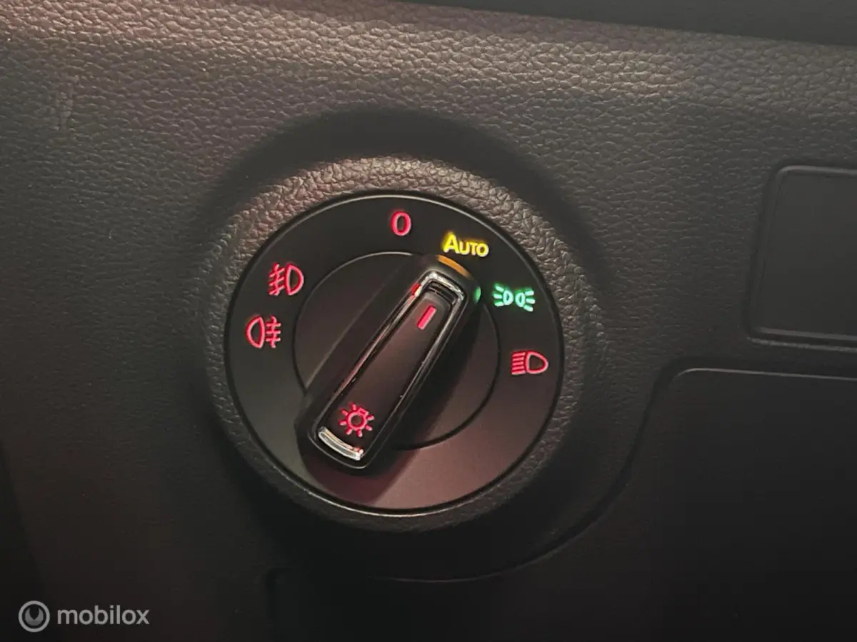 1.0 TSI FR | Pano | ACC | Keyless | Camera | Leder/Alcantara | 18” LM