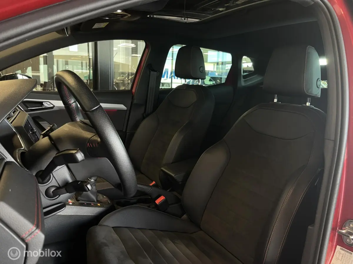 1.0 TSI FR | Pano | ACC | Keyless | Camera | Leder/Alcantara | 18” LM