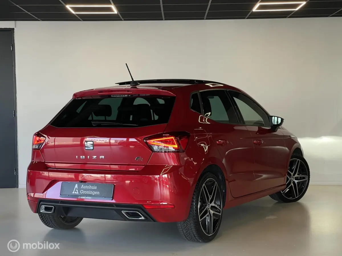 1.0 TSI FR | Pano | ACC | Keyless | Camera | Leder/Alcantara | 18” LM