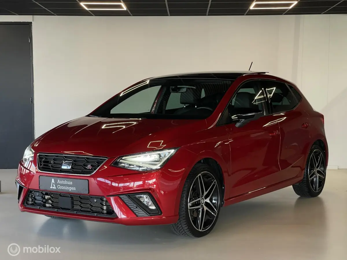 1.0 TSI FR | Pano | ACC | Keyless | Camera | Leder/Alcantara | 18” LM