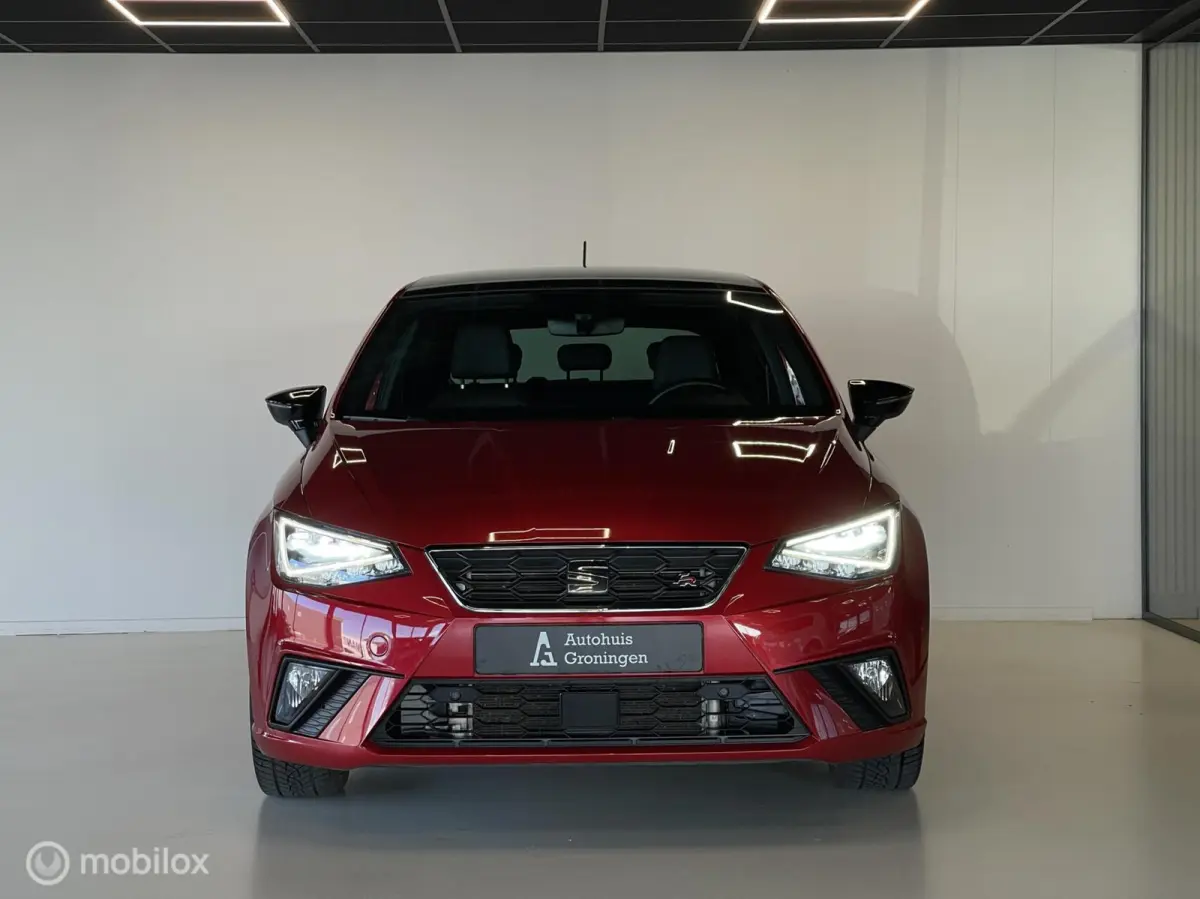 1.0 TSI FR | Pano | ACC | Keyless | Camera | Leder/Alcantara | 18” LM