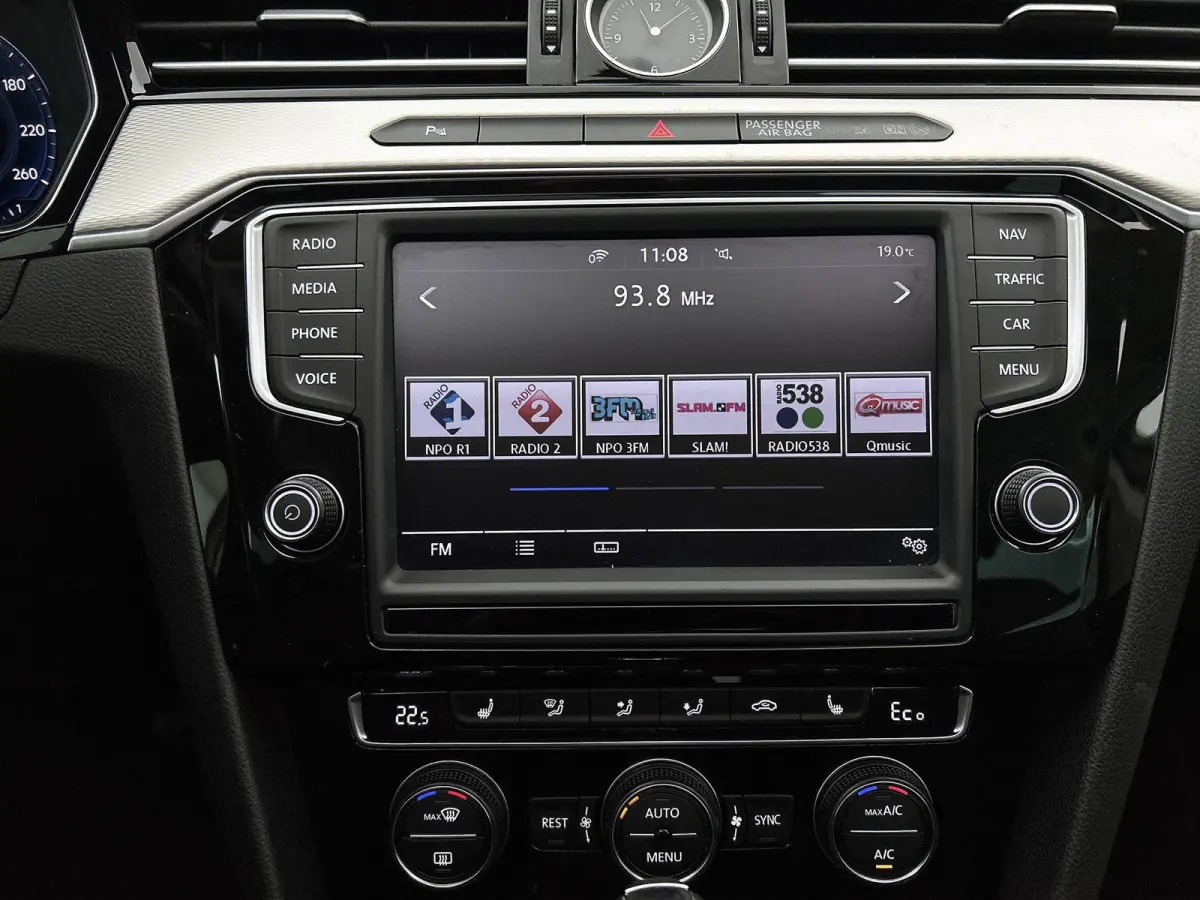 1.4 TSI GTE Connected Series Plus | Apple Carplay / Android Auto | Panoramadak | Stoelverwarming | Achteruitrijcamera | Parkeersensoren |