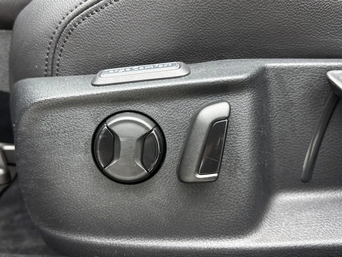 1.4 TSI GTE Connected Series Plus | Apple Carplay / Android Auto | Panoramadak | Stoelverwarming | Achteruitrijcamera | Parkeersensoren |