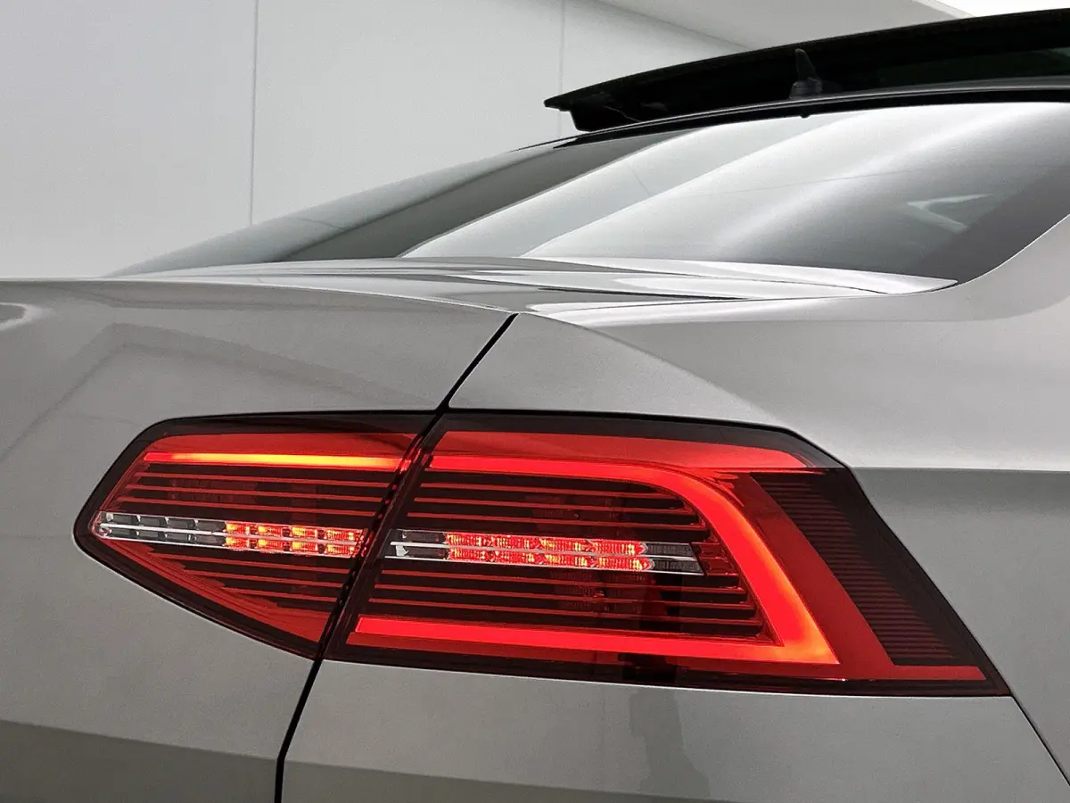 1.4 TSI GTE Connected Series Plus | Apple Carplay / Android Auto | Panoramadak | Stoelverwarming | Achteruitrijcamera | Parkeersensoren |